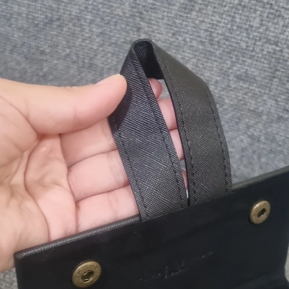 Privé Revaux The Store & Go Sunglasses Case Black - Picture 11 of 11